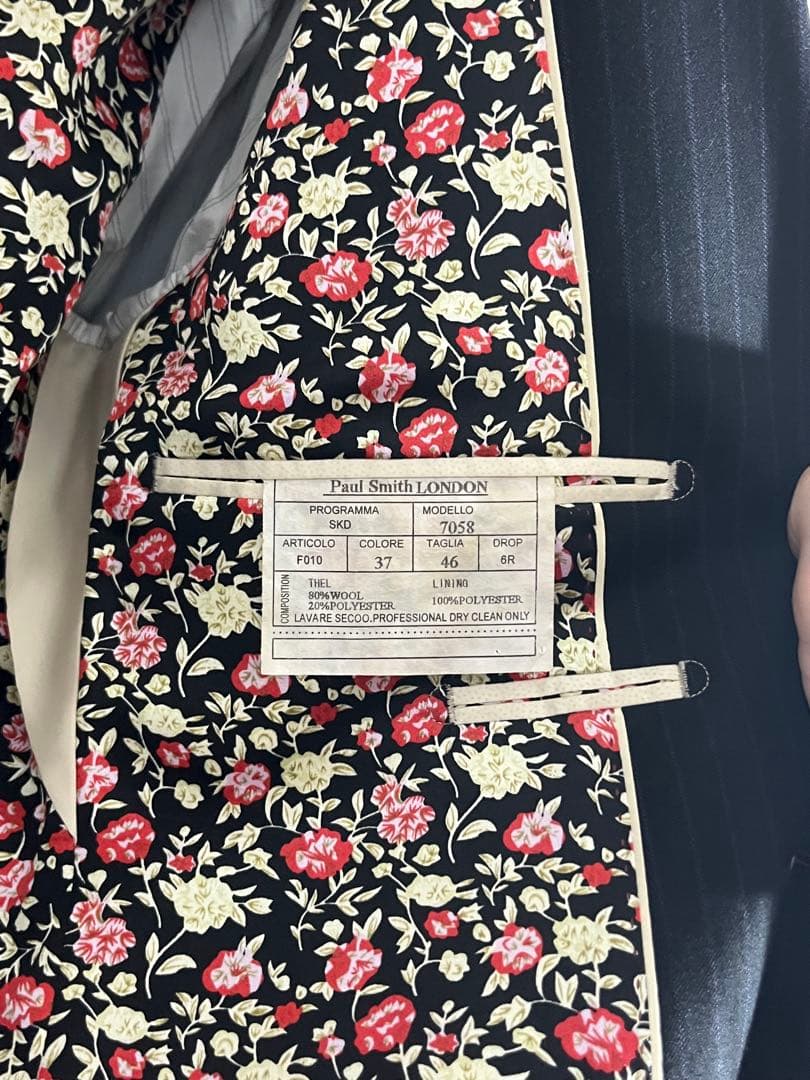 Paul Smithストライプ柄黒スーツ ポールスミス