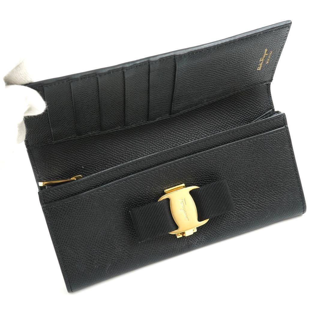 ✨新品未使用✨　Salvatore Ferragamo 長財布　ヴァラリボン