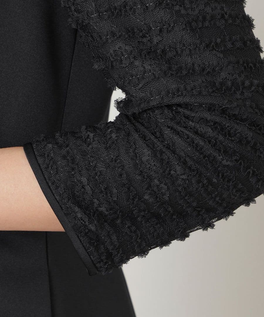 新品73,700円トゥービーシックレースコンビ ワンピースブラック 50サイズ