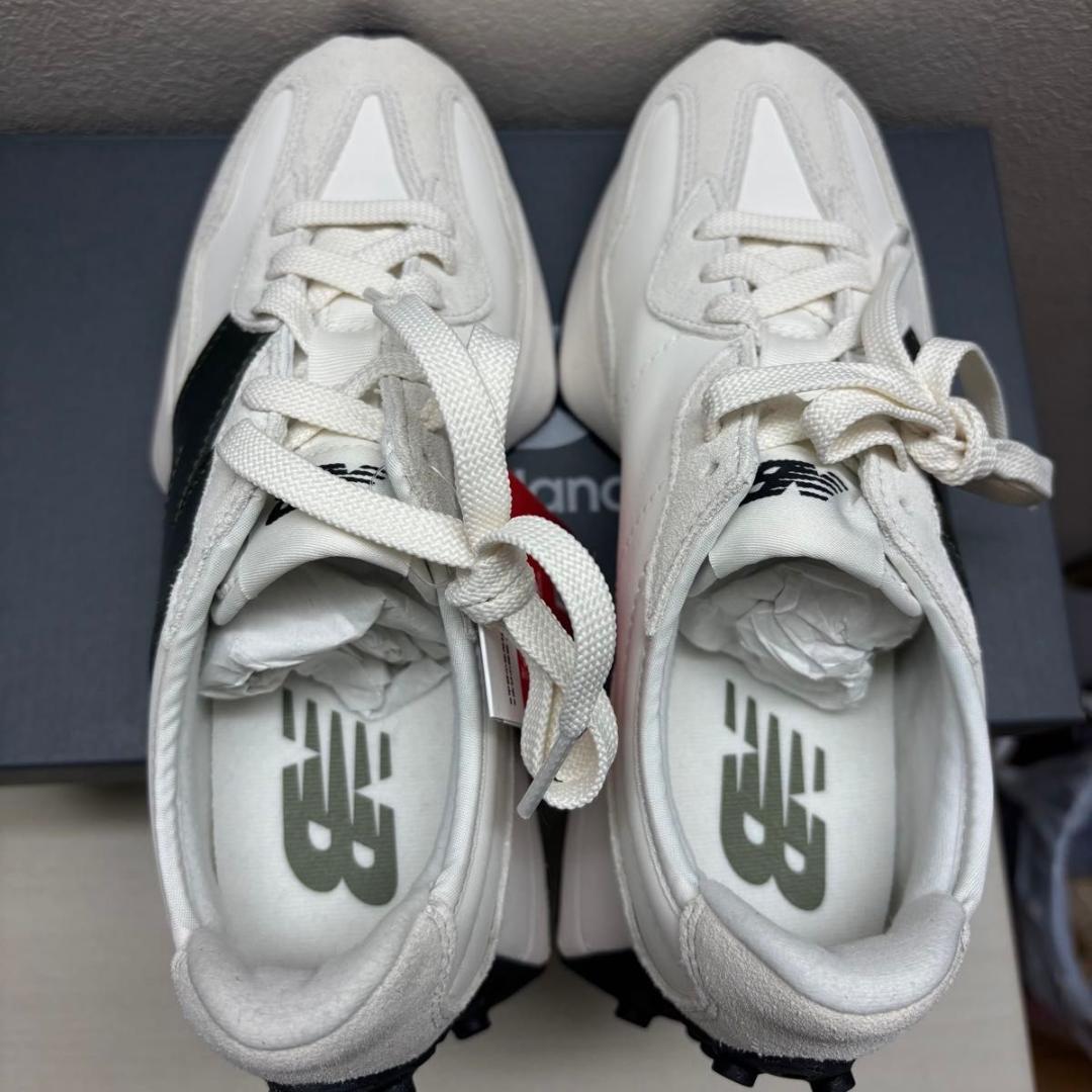 【新品】ニューバランス　WS327JWAB 23.5cm