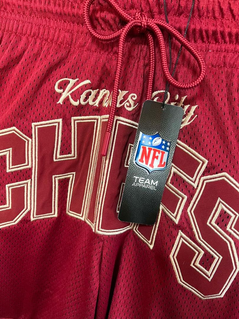 ★新品★NFL Chiefs フットボール　カンザスシティ　ハーフパンツ　輸入