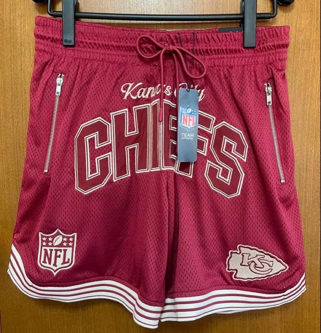 ★新品★NFL Chiefs フットボール　カンザスシティ　ハーフパンツ　輸入
