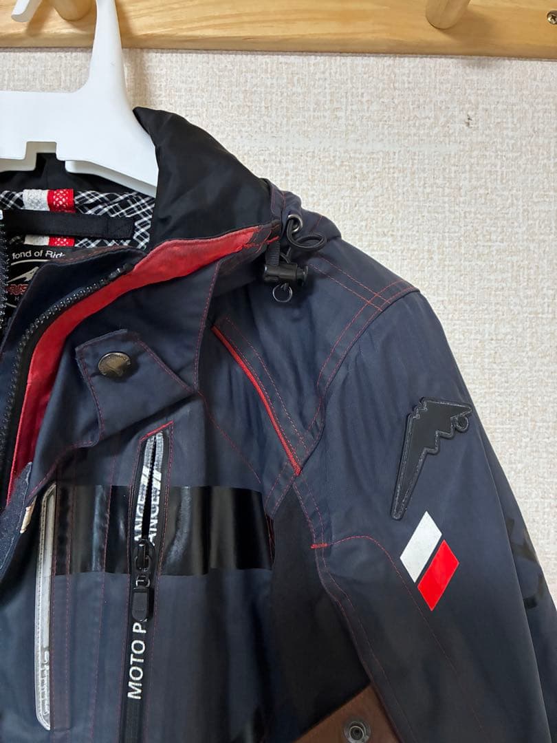 クシタニ　アロフトフードジャケット　Mサイズ