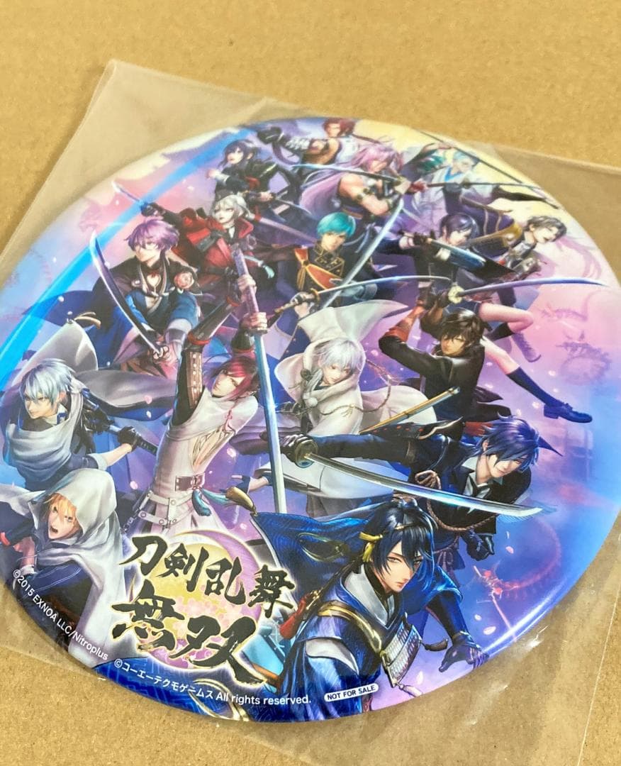 刀剣乱舞無双 スペシャルコレクションボックス ビッグ缶バッジ＆スキンシール付