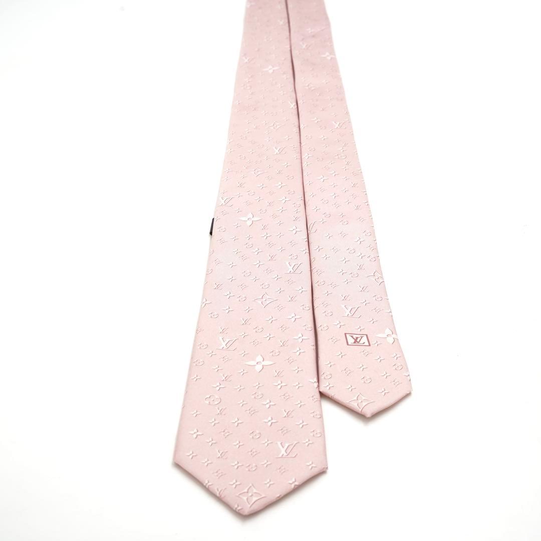 ✨新品未使用✨　LOUIS VUITTON ネクタイ モノグラム　総柄　ピンク