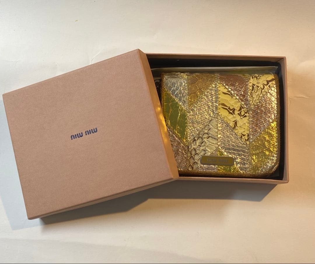 【お買得最終プライス!!】MIUMIU ゴールドパッチワーク二つ折り財布