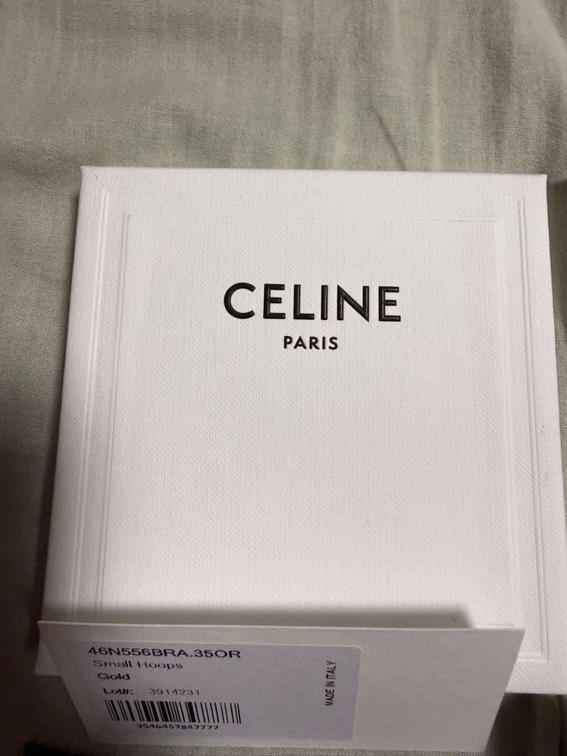 CELINE ゴールドピアス