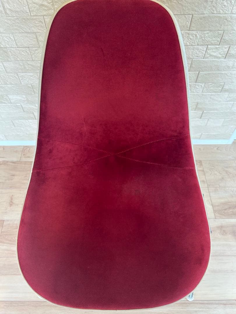 HermanMiller ハーマンミラー　Eames イームズワインレッド
