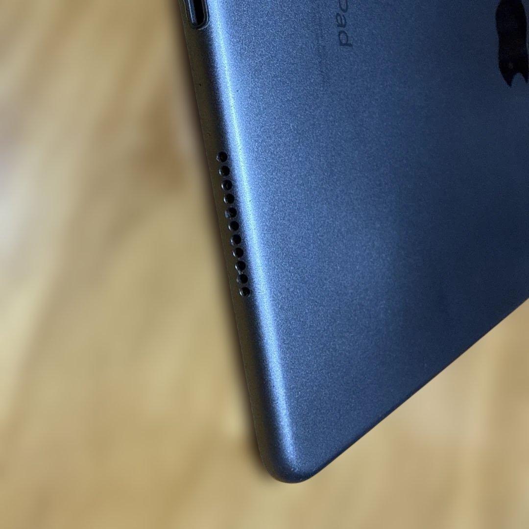 t*t様 iPad Air 第３世代 Wi-Fiモデル スペースグレー