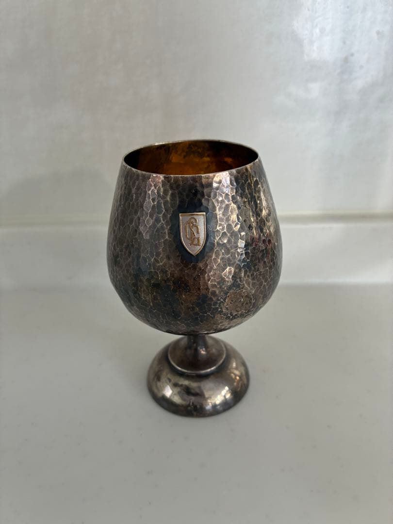 ★ 銀杯 銀製のブランデーグラス　鎚目模様　酒器★銀製刻印★102g
