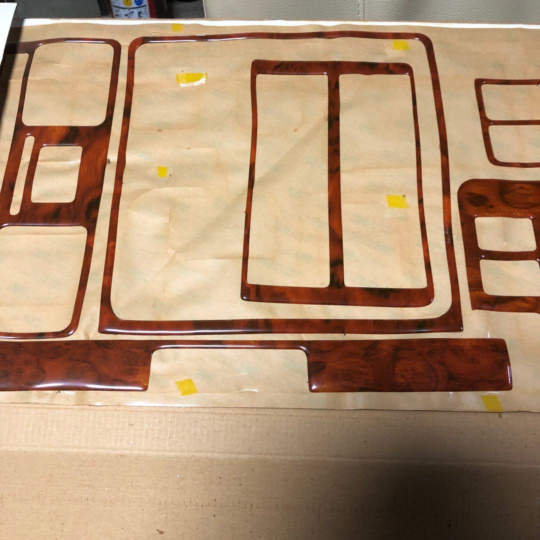 三菱パジェロ　ダッシュボードキット　木目　新品　未使用