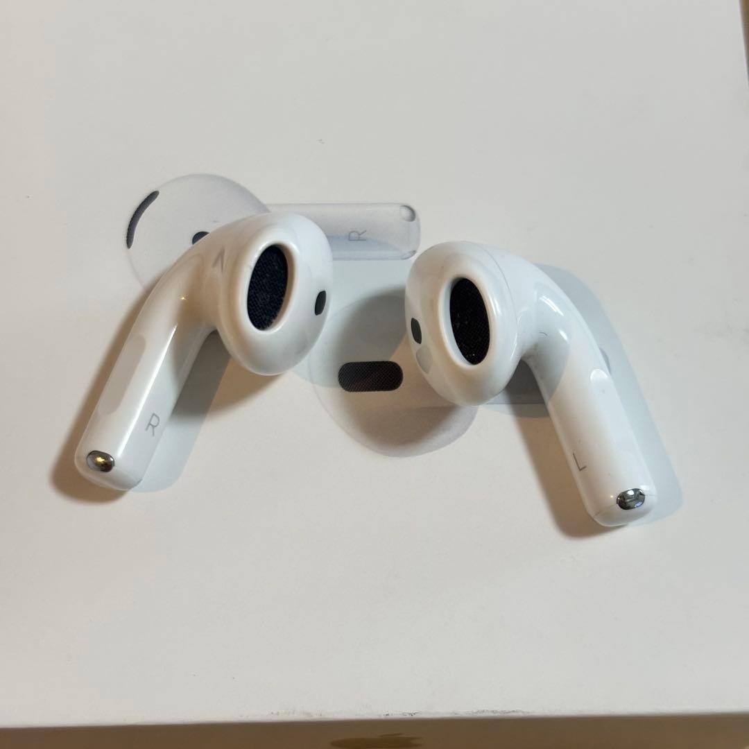 AirPods第4世代 アクティブノイズキャンセリング搭載モデルMXP93J/A