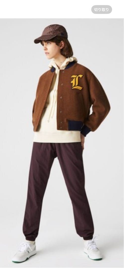 LACOSTE ブラウン スタジャン Lロゴ刺繍