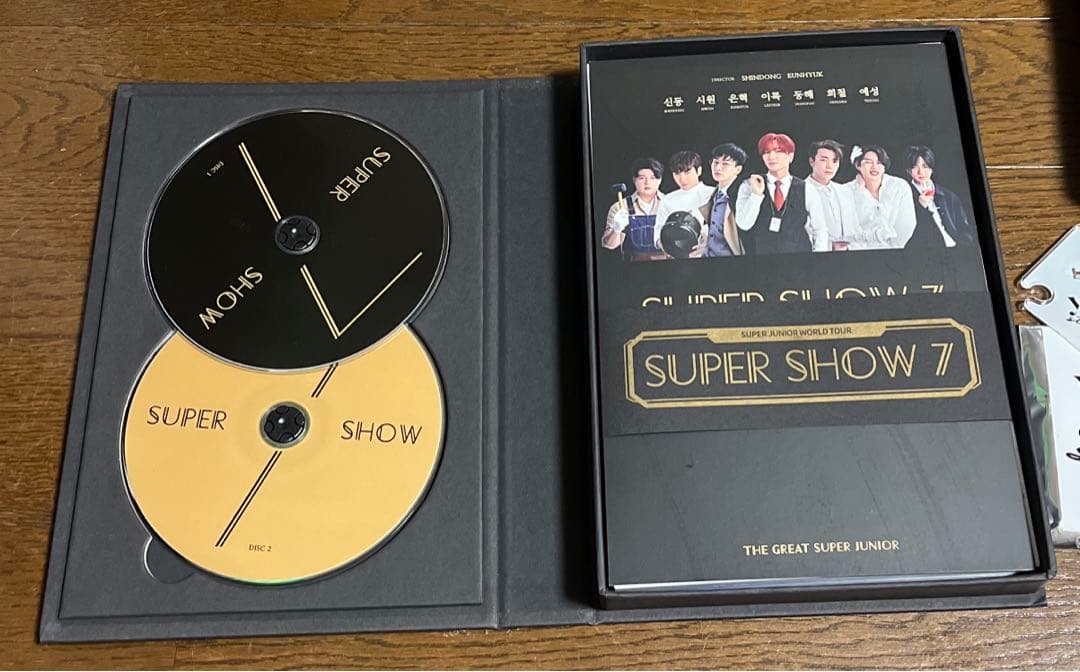 SUPER SHOW7 DVDとイェソンアクスタ