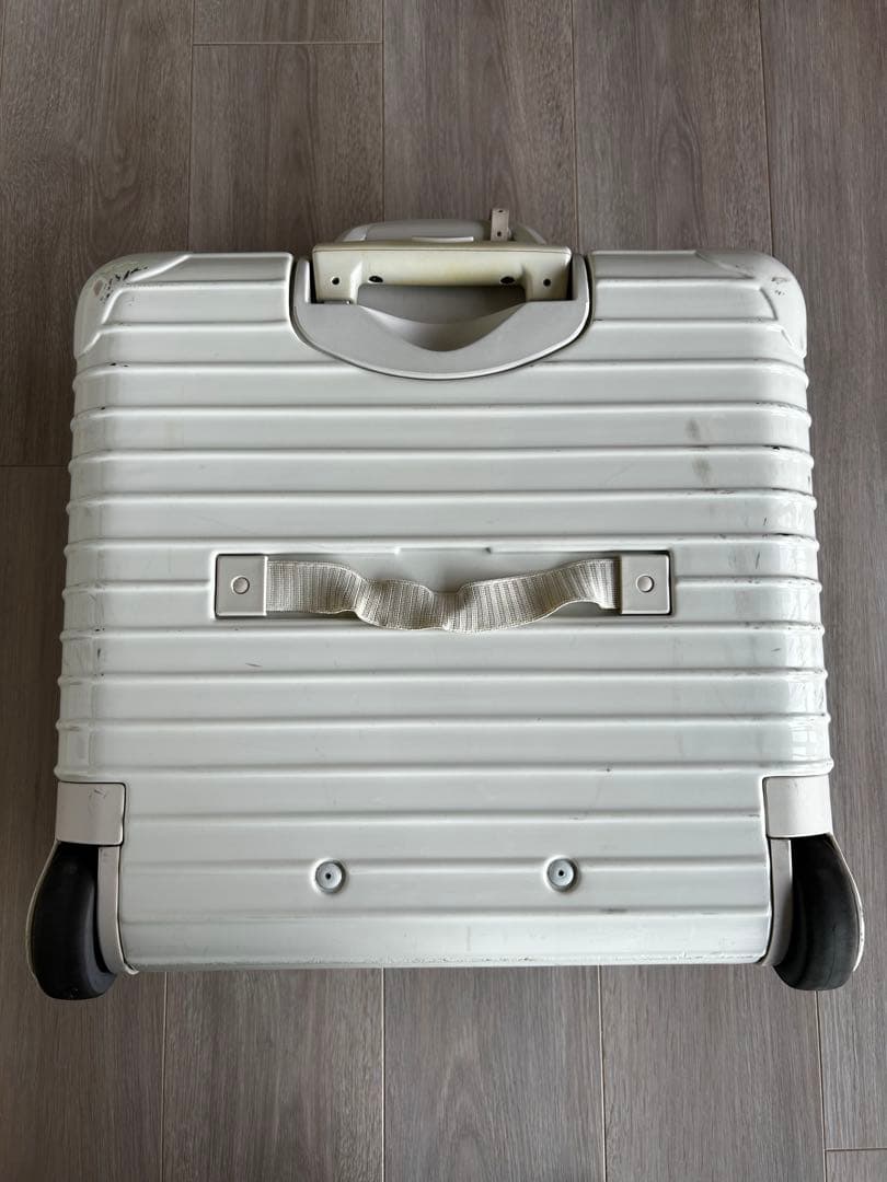 ※ひろさま専用※リモワ×アローズ　サルサエクリュ スーツケース