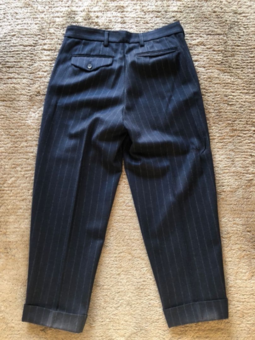 kolor ピンストライプテーパードスラックス