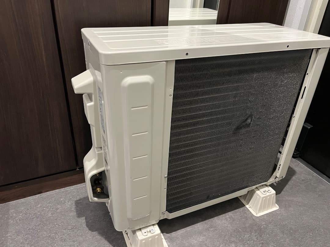 ＜室内機のみ。室外機と要同時購入＞DAIKIN 2023年購入 8畳用エアコン