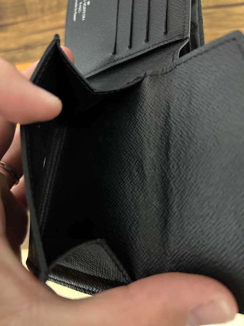 LOUIS VUITTON 二つ折り財布 ブラック