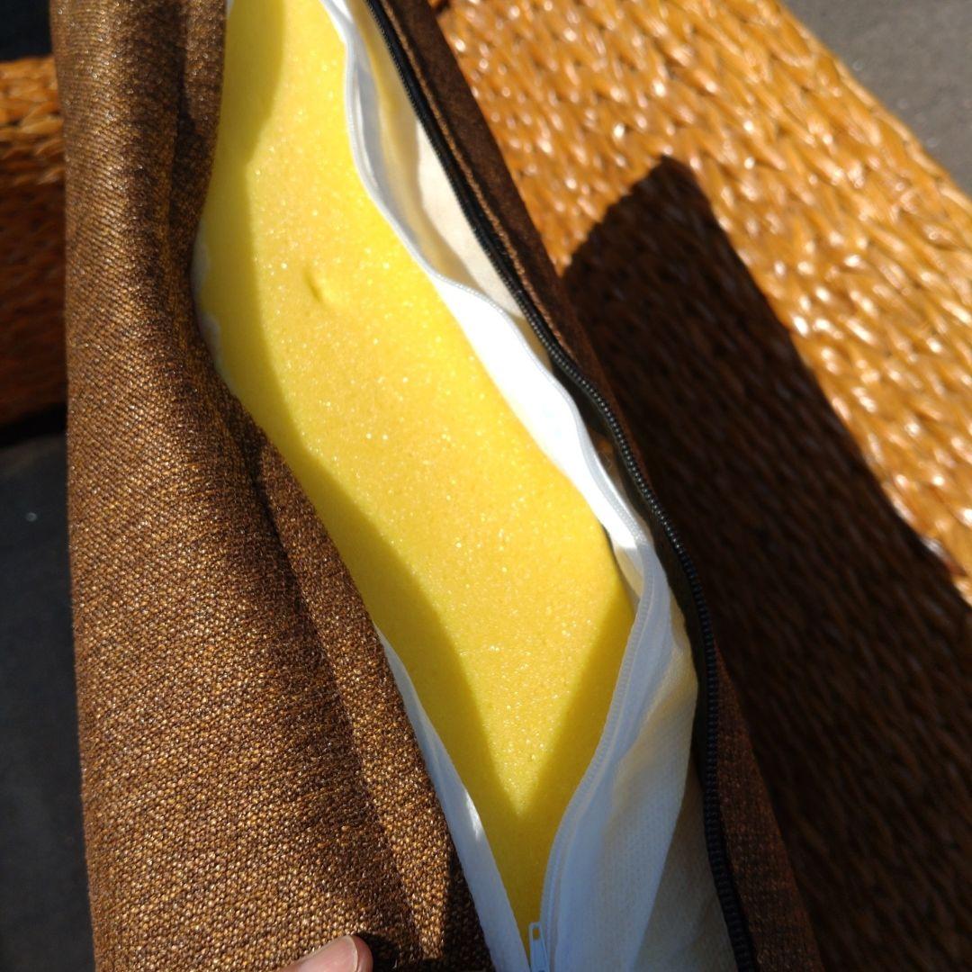 2〜3人掛けソファ ブラウンクッション　リゾート　バリ風　ウォーターヒヤシンス