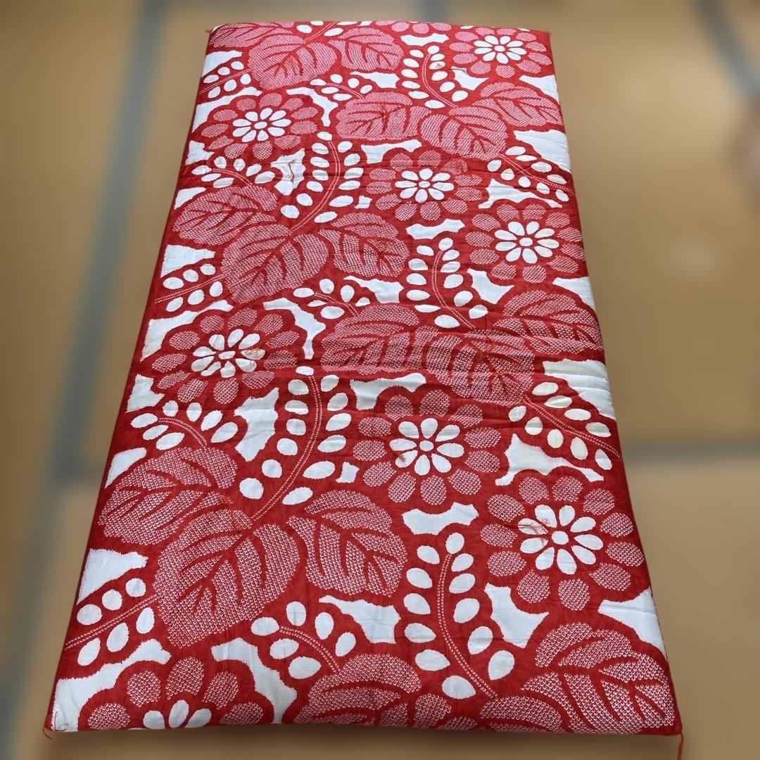 仕立て本綿布団 赤と白の花柄布団 掛け布団と敷布団セット