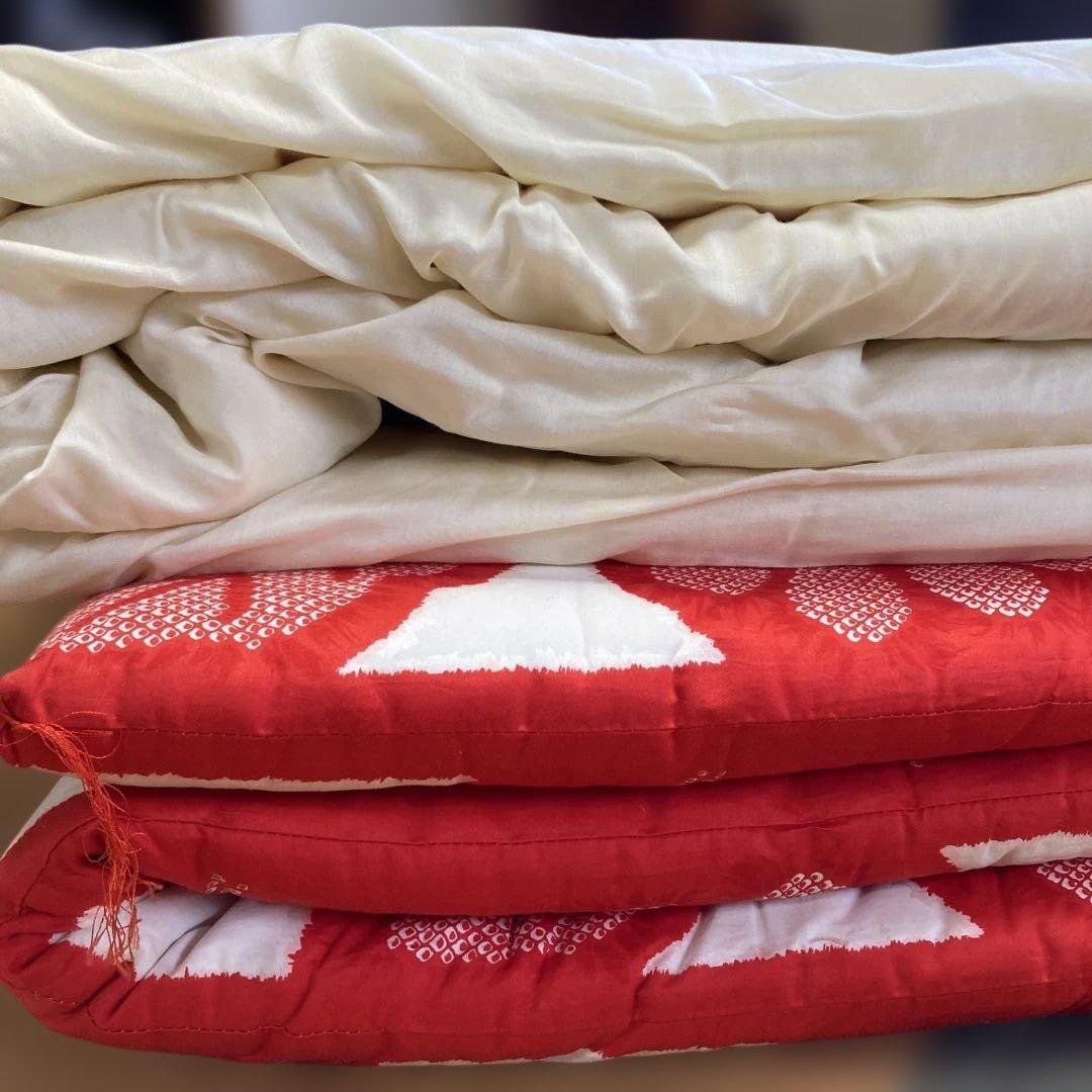 仕立て本綿布団 赤と白の花柄布団 掛け布団と敷布団セット
