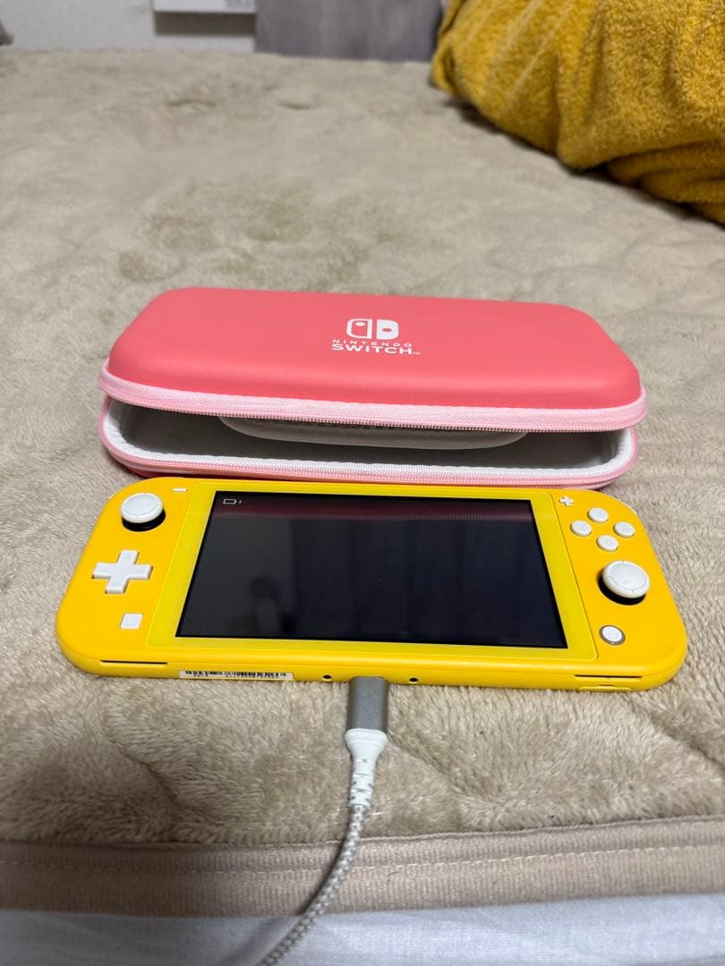 Nintendo Switch Lite イエロー