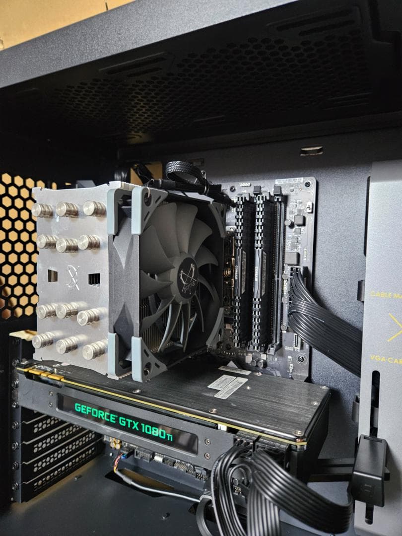 t*様 ゲーミングPC i7-9700K /GTX 1080 Ti /NVMe