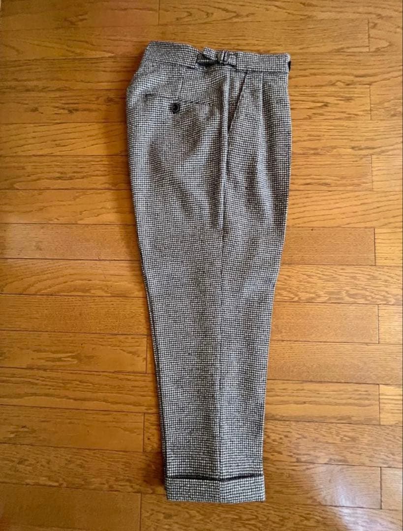 ベルウィッチ　BERWICH ２プリーツ　サイドアジャスターパンツ