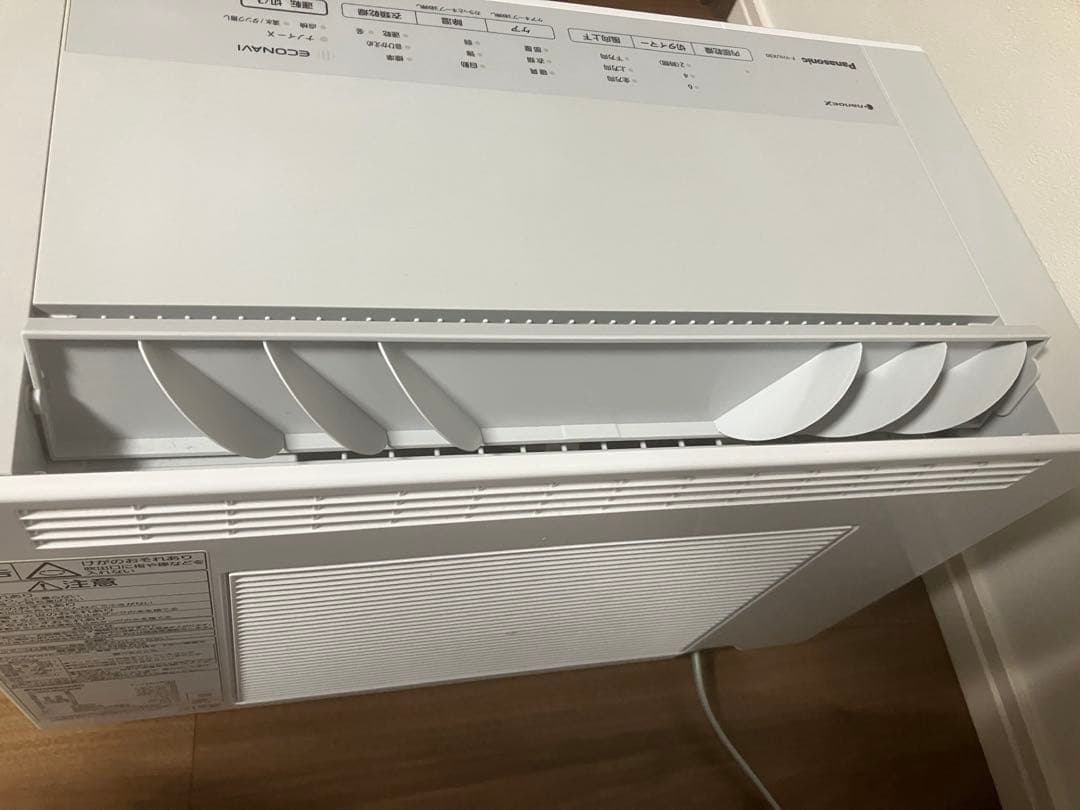 超美品☆F-YHUX90 衣類乾燥除湿機 パナソニック ナノイーX搭載