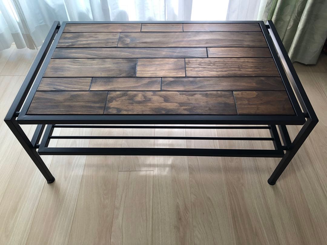 エアリゾーム　ローテーブル　ジグト