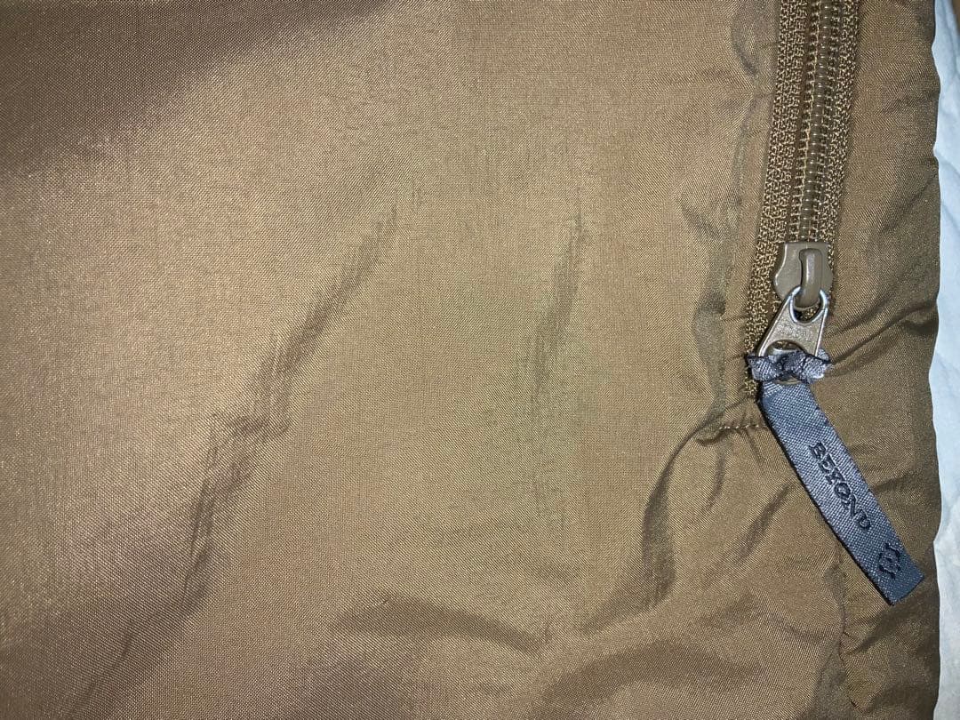 米軍実物Beyond PCU Level7 プリマロフトベスト coyote S