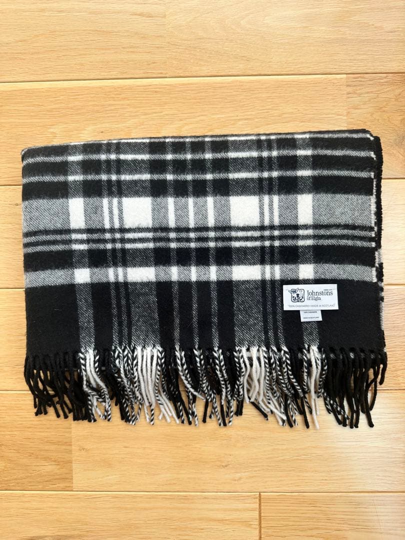 【美品】ジョンストンズ　カシミヤ大判ストール ブラック&ホワイトスチュワート