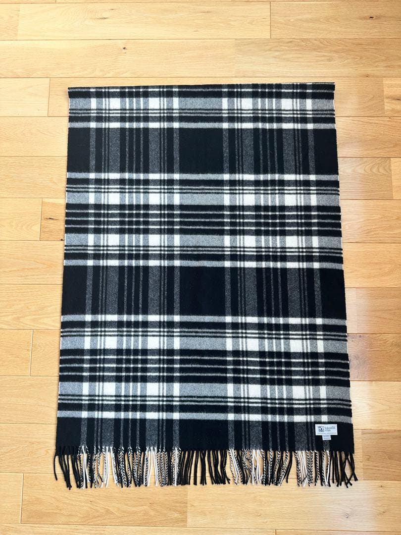 【美品】ジョンストンズ　カシミヤ大判ストール ブラック&ホワイトスチュワート