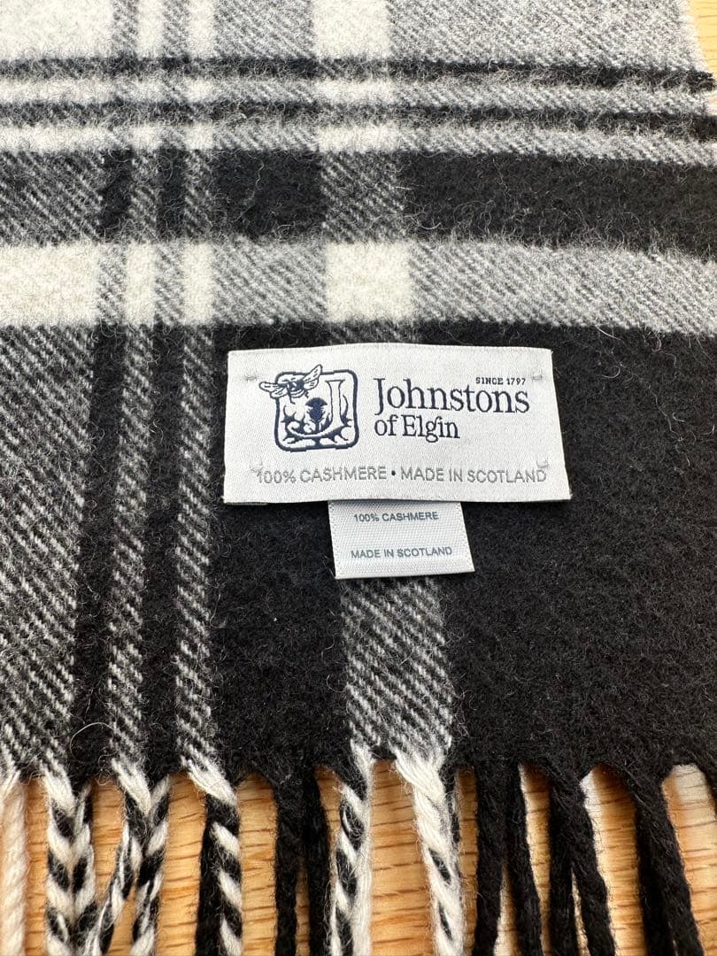 【美品】ジョンストンズ　カシミヤ大判ストール ブラック&ホワイトスチュワート