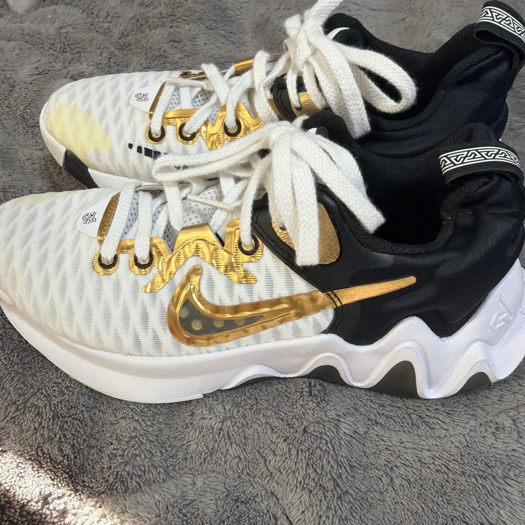 Nike バスケットボールシューズ