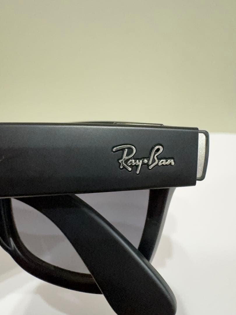 小物 Ray-Ban  Wayfarer RW4006