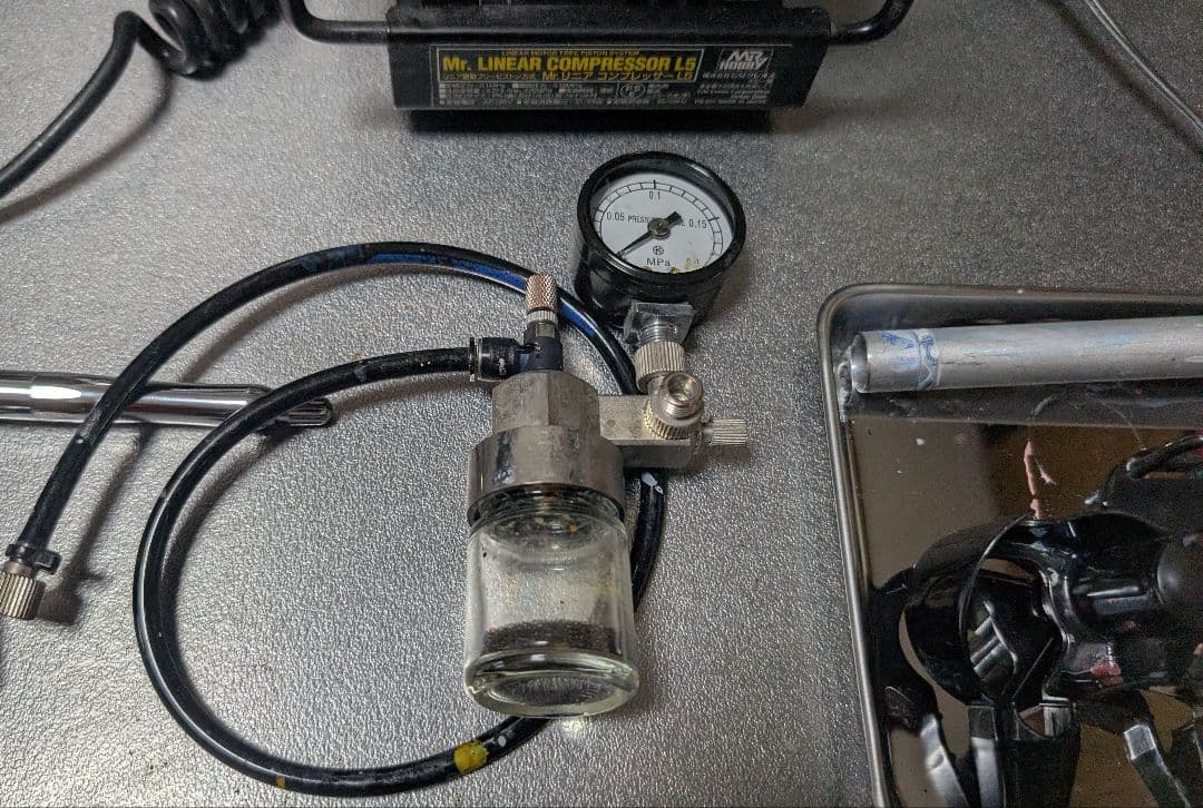 Mr.リニアコンプレッサーL5 エアブラシ付　プラチナセット