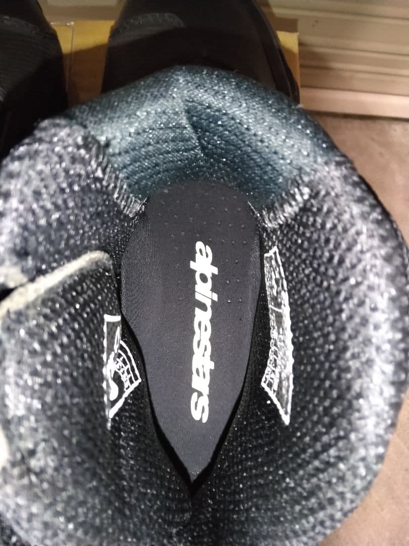 アルパインスターズライディングブーツ