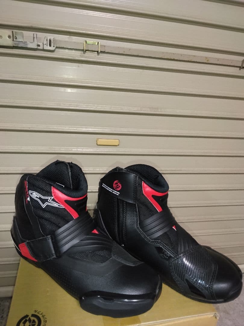 アルパインスターズライディングブーツ