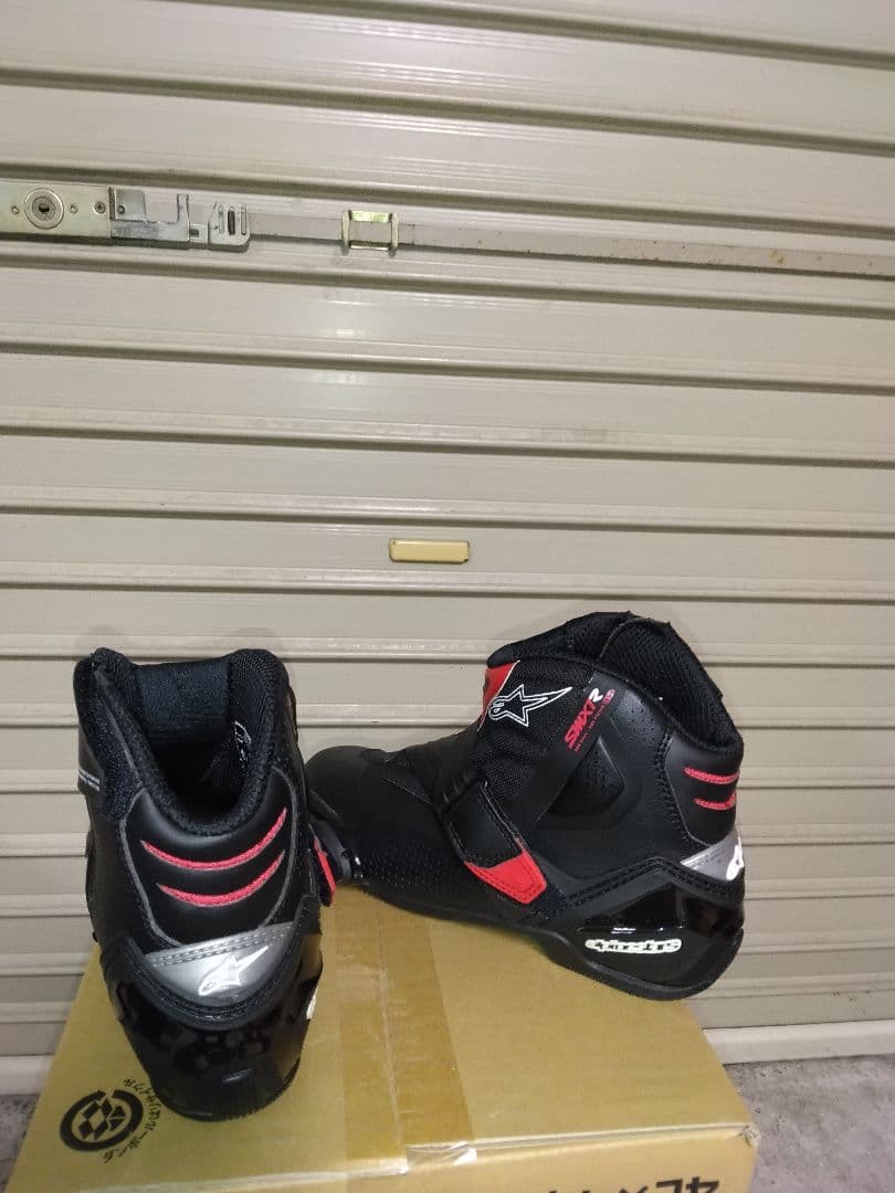 アルパインスターズライディングブーツ