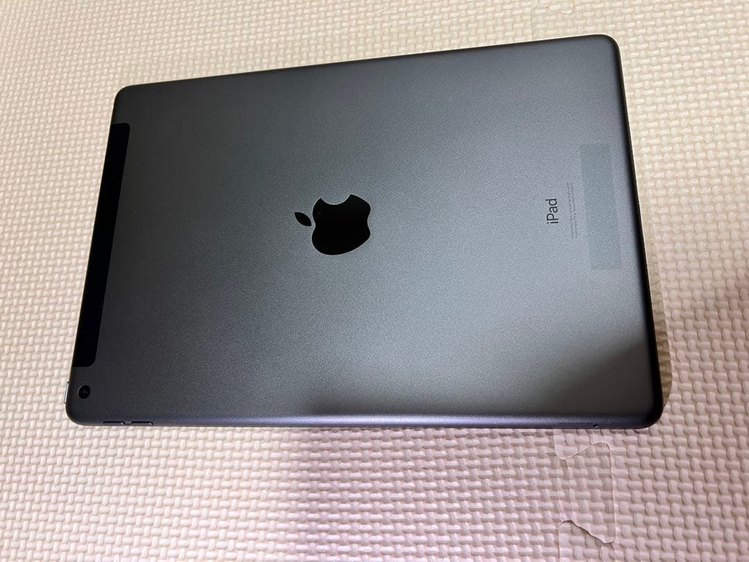 Apple iPad 第7世代 32GB スペースグレー SIMロック解除済