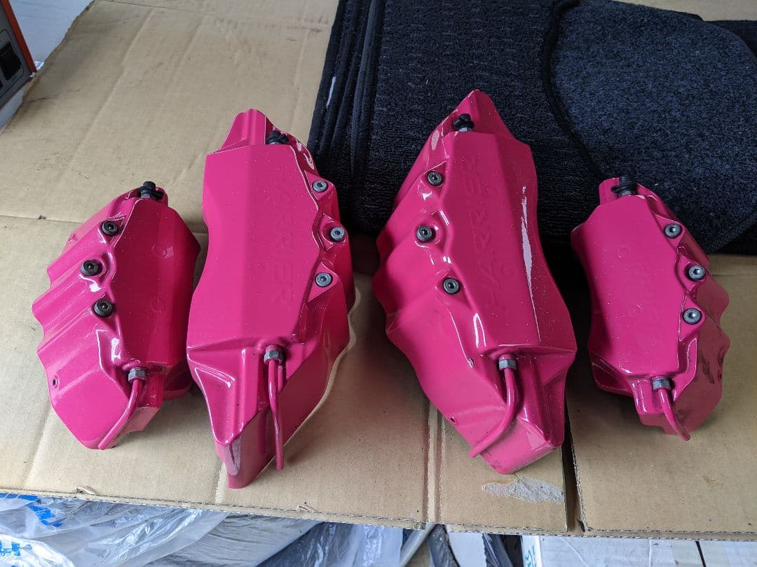 ハリアー60キャリパーカバー