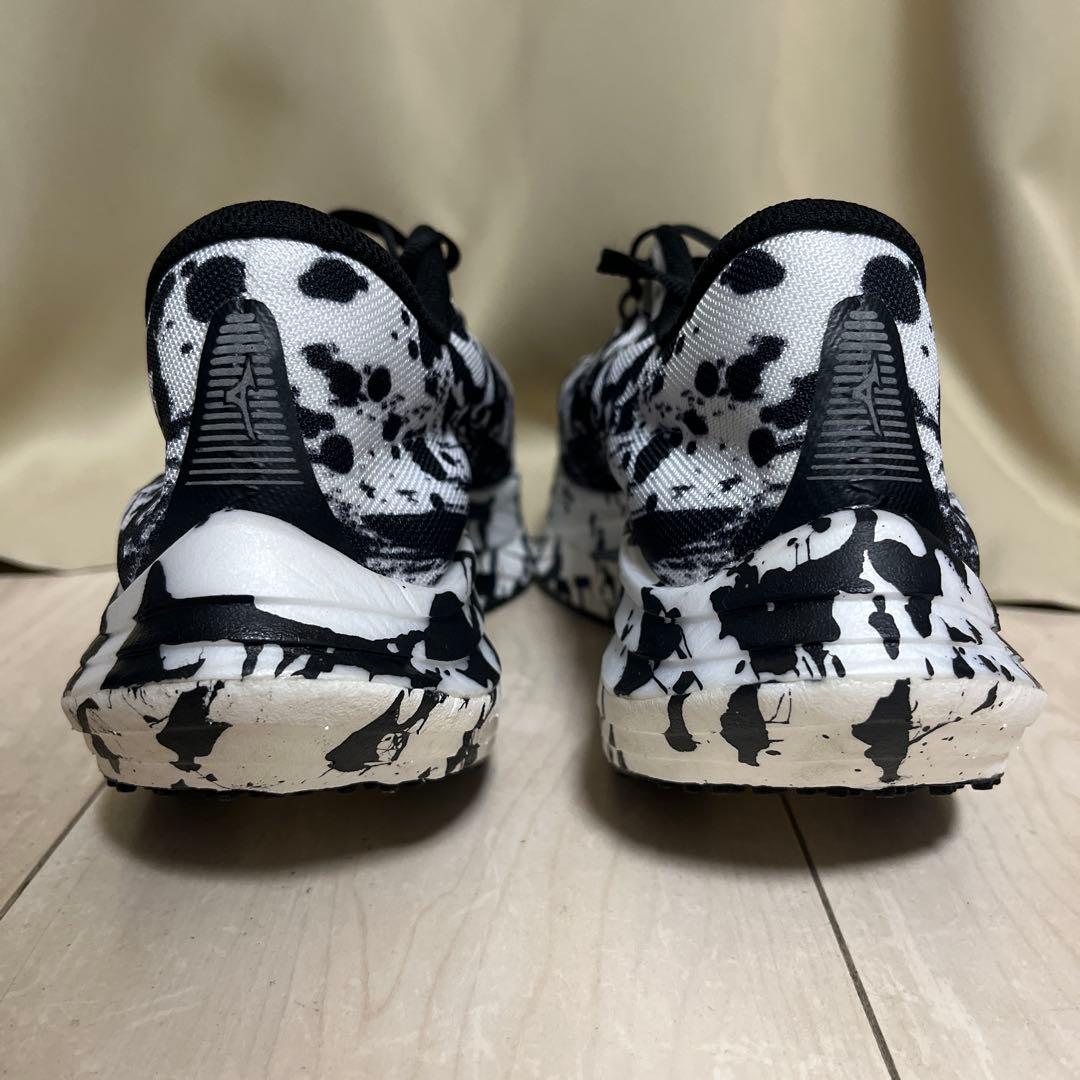 Mizuno Wave Rebellion Pro ブラック/ホワイト