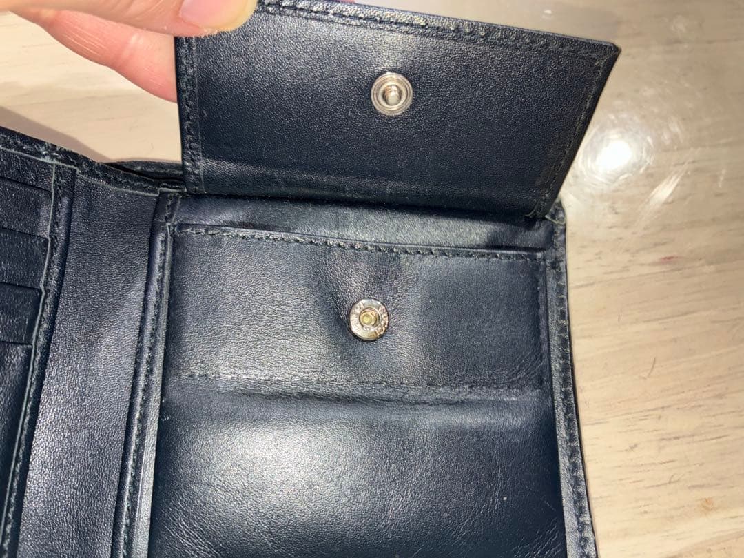 ★GUCCI ネイビー　二つ折り財布　グッチ