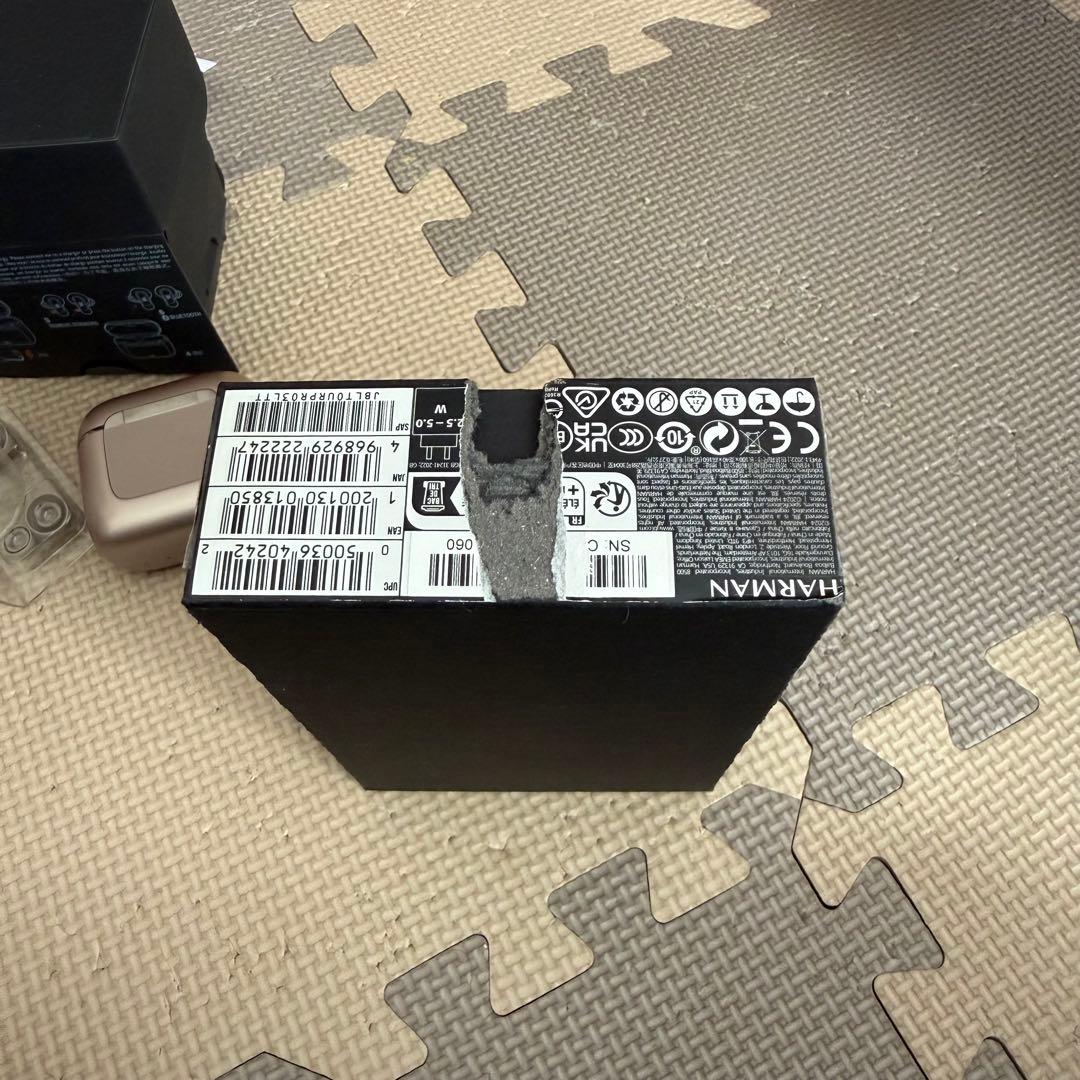 JBL TOUR PRO 3 ワイヤレスイアホン　箱付き　使用約1年