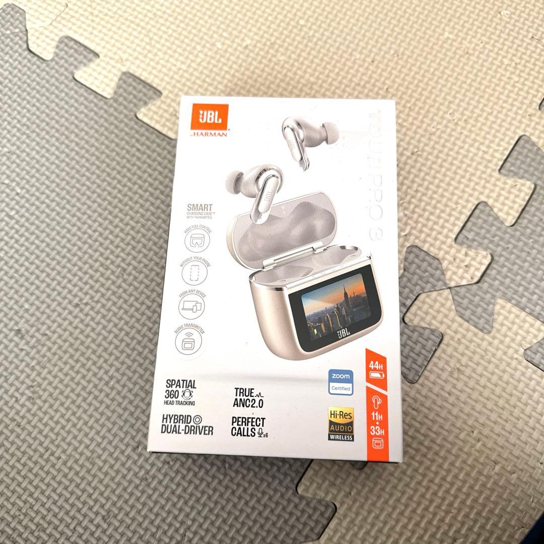 JBL TOUR PRO 3 ワイヤレスイアホン　箱付き　使用約1年
