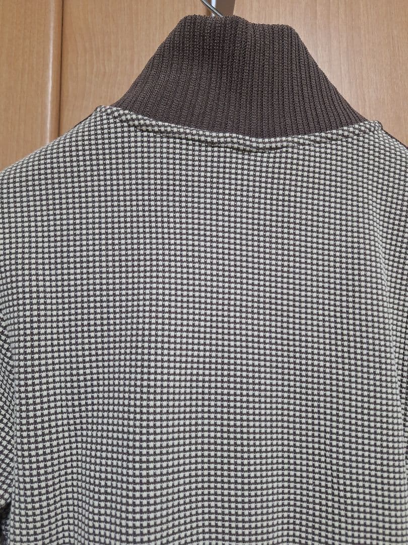 アディダス クロップ トラックトップ