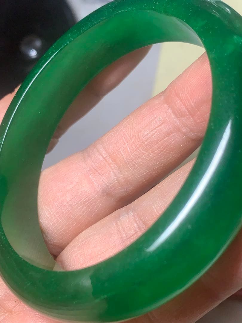 l*i様 絶品　ミャンマー翡翠バングル６２mm