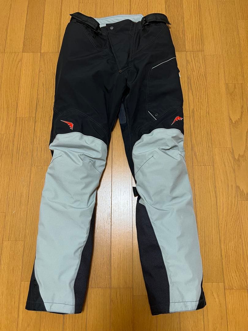 パパ。クシタニ　ゴアテックスパンツ