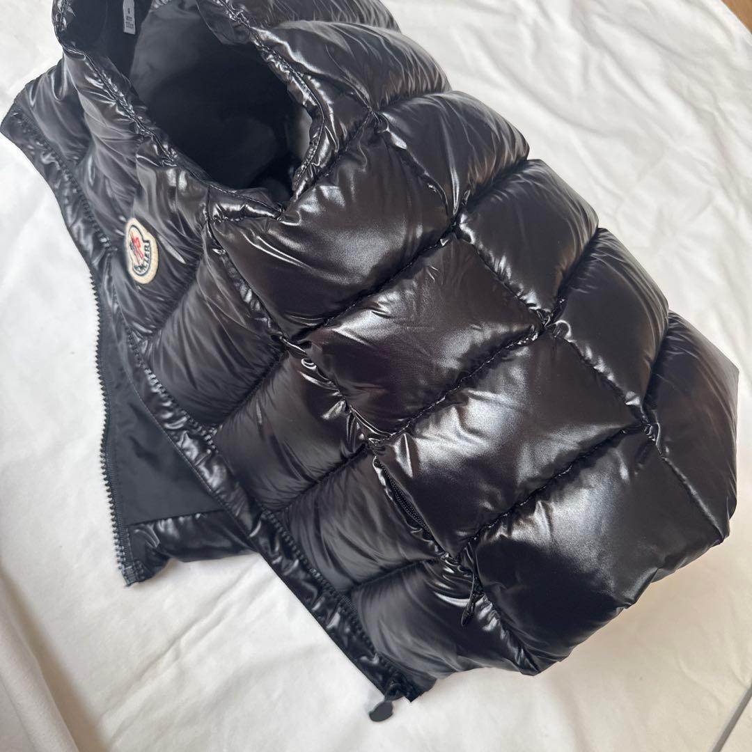 おしゃれキッズに♪モンクレール 130ダウンベスト☆ブラック
